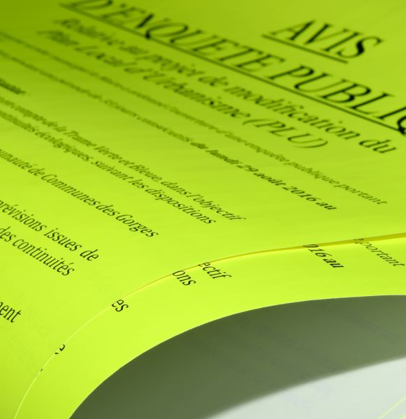 Affiche fluo, enquête publique